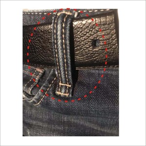 Machine à coudre à lit plat Bitop BT-254 pour jeans, avec boucleur de ceinture automatique à double aiguille et moteur à aiguille simple pour fixation de la sangle. - Product Image 3