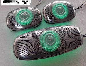 Nuevo <span class=keywords><strong>Mercedes</strong></span>-Benz <span class=keywords><strong>Vito</strong></span> Vclass Sound Cover Altavoz de techo de coche de 3 piezas con luz ambiental luminosa para techo trasero - Product Image 6