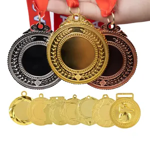 Medallas personalizadas de fútbol, taekwondo, correr, baloncesto, karate, judo, fútbol, cinta dorada de metal, deporte, medalla de trofeo en blanco