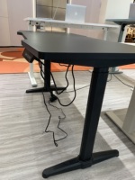 Pieds ergonomiques modernes en 2 étapes Bureau assis-debout pneumatique Hauteur réglable pour ordinateur portable Assemblage facile pour bureau à domicile