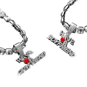 NL2276 Have A Boyfriend Colar de Hip Hop personalizado com pingente de letra de diamante completo