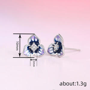 Boucles d'oreilles clous fleur en or blanc avec zircon rond serti griffe pour femme, cadeau romantique, bijoux en alliage, boucles d'oreilles tendance - Product Image 5