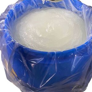 Venta a granel Detergente Químicos SLES 70% Sulfato de éter lauril de sodio líquido SLES 28% para productos de cuidado personal del cabello - Product Image 1