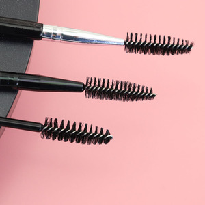 Cepillo de Cejas Doble de Alta Calidad con Mango de Madera y Cepillo Plano para Lápiz de Cejas y Maquillaje de Ojos - Product Image 4