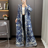 Abaya Miyake Collection Automne 2025 – Cardigan Plissé Ouvert Imprimé Floral – Manteau Modeste de Haute Qualité pour Femme du Moyen-Orient