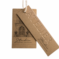 Étiquettes suspendues personnalisées de luxe en kraft, gaufrées ou en relief, avec cordon en coton gratuit, faible MOQ, étiquettes de prix pour bijoux, vin, textiles de maison