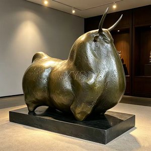 Escultura de toro estilo Botero de bronce y latón fundido a medida, de tamaño real, moderna, para jardín exterior, directamente de fábrica - Product Image 2