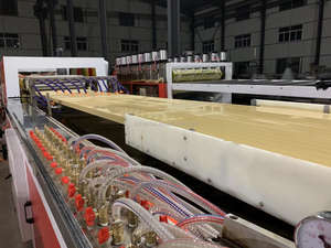 Extrusora <span class=keywords><strong>de</strong></span> perfiles <span class=keywords><strong>de</strong></span> plástico, doble <span class=keywords><strong>tornillo</strong></span> <span class=keywords><strong>de</strong></span> alta velocidad, nueva tecnología, coste <span class=keywords><strong>de</strong></span> ahorro <span class=keywords><strong>de</strong></span> Material, línea <span class=keywords><strong>de</strong></span> producción - Product Image 4