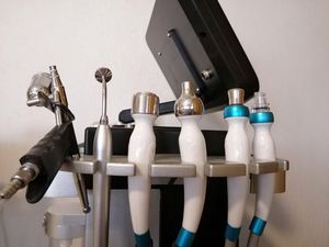 เครื่องไฮโดรเดอร์มาเบรชั่นไฮโดรเดอร์มาเบรชั่น10-in-1ความงามพร้อมปลั๊กเราและมันสำหรับดูแลริมฝีปาก - Product Image 5