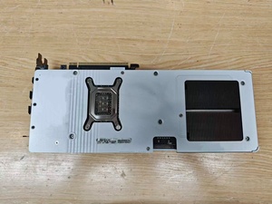 Tarjeta Gráfica para Juegos RTX 5080 de 16GB, Blanca, GDDR7, RGB Fusion, PCIe 5.0 - Product Image 6