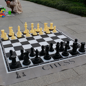 Juego de Ajedrez de plástico para exteriores con caja de ajedrez duradera de 10 pulgadas de altura para uso en jardín o parque - Product Image 3