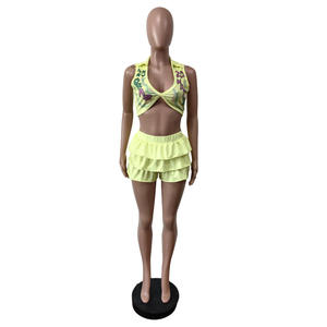 Новое поступление, привлекательный укороченный топ, комплект из 2 предметов, повседневные шорты выше колена с узором, готовые к отправке - Product Image 6