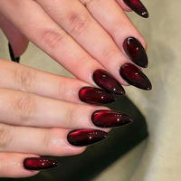 Nouvel arrivage : Kit de 30 faux ongles à porter, effet œil-de-chat bordeaux profond et amande cerise, très tendance