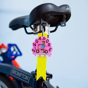 AGEKUSL pour <span class=keywords><strong>Brompton</strong></span> Accessoires de vélo Lanière réfléchissante pour bouteille d'eau Pendentif pour l'équitation de nuit en toute sécurité - Product Image 1