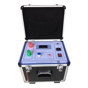 Inyector de Corriente de 3kVA con Pantalla LCD Ajustable de 300A para Pruebas - Product Image 1