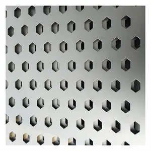 The source factory punches punches and cuts hexagonal honeycomb porous aluminum plates for building decoration and protection.