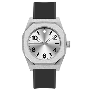 BOMAXE 2024 Usine Vente De Luxe Mode Hommes <span class=keywords><strong>Montre</strong></span> Casual <span class=keywords><strong>Bracelet</strong></span> En <span class=keywords><strong>Silicone</strong></span> Quartz Montres Au Reloj De Lujo OEM - Product Image 3