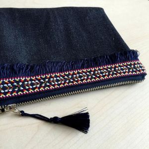 Sac cosmétique en jean personnalisé grande capacité, écologique, avec pompon bohème, pochette zippée, organiseur de maquillage portable et durable pour le voyage - Product Image 4