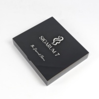 Boîte à cigares carrée en bois à finition brillante, logo personnalisé, charnière métallique, doublure en bois de cèdre pour le stockage des cigares, présentoir de vente au détail, emballage cadeau de luxe