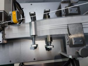 Hoàn toàn tự động 2-4 ply Vòng tai không dệt dùng một lần phẫu thuật mặt nạ y tế làm cho dây chuyền thiết bị máy sản xuất - Product Image 3