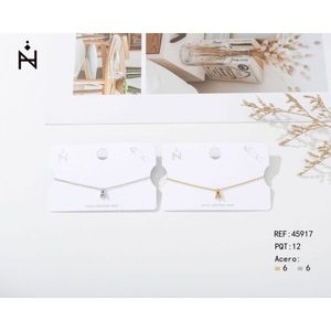 Bracciale alla moda in tonalità argento dal design minimalista per accessori di gioielleria da donna - Product Image 1