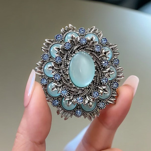 2026 Alloy Gold Plated Cat's Eye Stone Gem Rhinestone Flower Brooch Pins for Women's <b>Wedding</b> Party Gift <b>Accessories</b> - Product Image 2