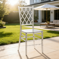 Chaise Chiavari en acrylique transparent pour événements de mariage, chaise empilable en cristal transparent pour salle de banquet, décoration de lieu de fête