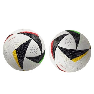 Fabrication professionnelle de ballons de football de haute qualité, écologiques et légers pour une utilisation en extérieur - Product Image 5