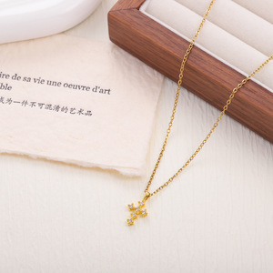 <span class=keywords><strong>Collier</strong></span> ras du cou délicat en <span class=keywords><strong>acier</strong></span> <span class=keywords><strong>inoxydable</strong></span> avec pendentif croix papillon et zircon pavé rond ajouré, bijoux de mode pour femmes, vente en gros - Product Image 5