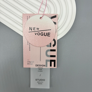 Chất lượng cao tùy chỉnh thẻ màu hồng treo thẻ với cao cấp thẻ màu đen dập nóng và quá trình dập nổi - Product Image 5