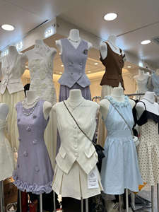 Conjunto de Moda para Mujer al por Mayor, Nuevo Diseño, Top y Falda, Conjuntos de Traje para Mujer de Guangzhou Thirteen Rows - Product Image 2