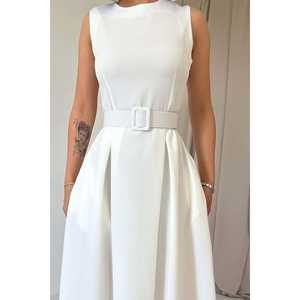 Elegante Vestido de Noche de Satén con Cuello Halter, Corte en A, Color Blanco Hueso, Cintura Natural, Color Crudo - Product Image 5