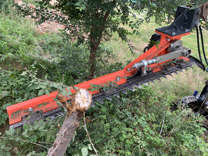 Accessoire de coupe de haies hydraulique pour tracteur et excavatrice avec une largeur de travail de 1500 mm à 1800 mm, équipement <span class=keywords><strong>forestier</strong></span>, taille-haies - Product Image 5