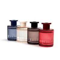 Ensemble diffuseur de parfum en verre haut de gamme, décoration de maison luxueuse, diffuseur d'aromathérapie, cadeau pour chambre à coucher, salle de bain, OEM personnalisé