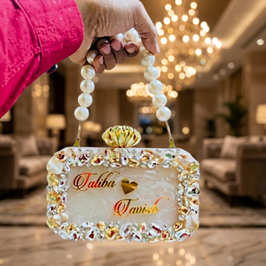 Sac de soirée élégant en résine rectangulaire à motif coquillage avec bandoulière en perles, fermeture à rabat faite à la main pour les soirées - Product Image 1
