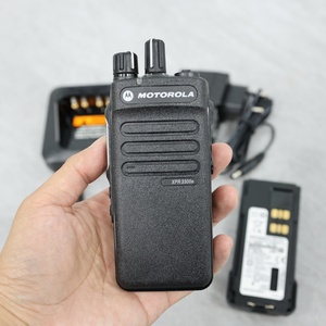 Radio numérique portable Motorola XPR3300e authentique avec Bluetooth et Wi-Fi pour la maintenance des installations industrielles, la sécurité des écoles - Product Image 4