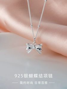 <span class=keywords><strong>LT</strong></span>-852 925 collana con fiocco in argento Sterling 2025 nuovo stile semplice alla moda catena di clavicola da donna Versatile popolare <span class=keywords><strong>Internet</strong></span> - Product Image 2