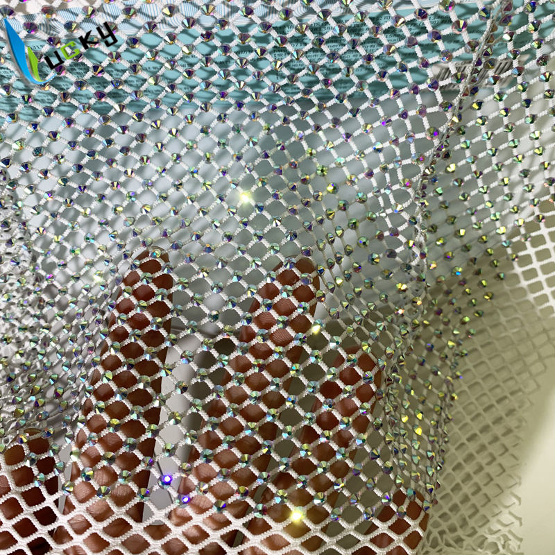 Maille blanche + pierre en cristal ab