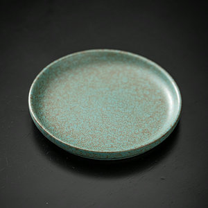 Plato redondo plano de cerámica con esmalte craquelado, hecho a mano, estilo retro, para restaurante, hotel y uso doméstico. - Product Image 3