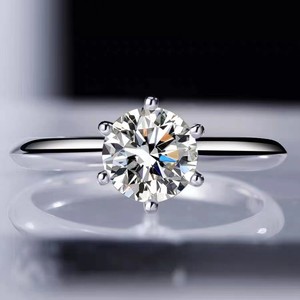 Anillo de Plata Esterlina S925 con Diamante de Moissanita VVS1 y Gemas Finas para Boda, Venta al Por Mayor a Precio de Fábrica de Joyería Fina - Product Image 1