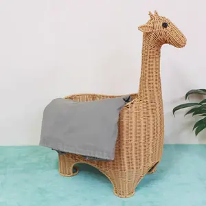 Cesta de armazenamento criativa de girafa de desenho animado Pppe Rattan puro tecido à mão para uso doméstico