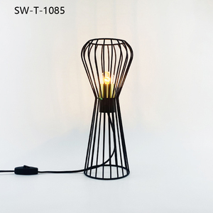 Lámpara de Mesa Moderna con Interruptor de Enchufe, Diseño Nuevo, Jaula Metálica Negra, Espiral Cálida, Minimalista, para Escritorio o Mesita de Noche - Product Image 2