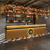 Comptoir de bar et comptoir à cocktails de style industriel, luxe léger, taille personnalisée