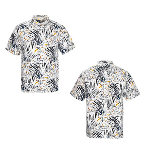 La più recente camicia da uomo all'ingrosso con colletto cubano in Rayon a maniche corte - Product Image 2