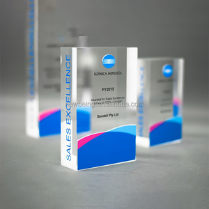 Khắc in tùy chỉnh đánh bóng chặn giấy hiển thị cơ sở rắn <span class=keywords><strong>plexiglass</strong></span> Logo khối đứng rõ ràng Acrylic khối - Product Image 2