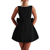 Robe d'été chic pour femme, style A-line, ornée de perles et d'un nœud, coupe ajustée, dos nu, en polyester, idéale pour les soirées mondaines