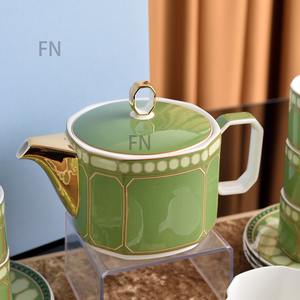 Juego de Vajilla de Porcelana Azul Estilo Inglés para la Tarde, 15 Piezas, Diseño Moderno con Borde Dorado, Colección de Tazas de Café y Té de Porcelana Fina - Product Image 3