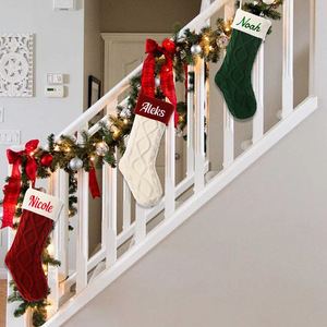 Agent de Traitement des Commandes Shopify Dropshipping 2027 – Chaussette de Noël Personnalisée Brodé(e) en Tricot Torsadé pour Décoration de Fêtes - Product Image 4