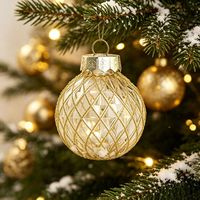 Boule de Noël élégante en verre artisanal, transparente, taillée en diamant, avec grille dorée, ornement suspendu pour sapin de Noël, décoration de maison pour les fêtes