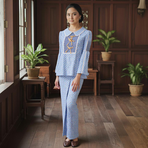 Grossiste de vêtements Kurung modernes brodés, ensemble Kebaya en dentelle drapée, crêpe Cey floral sans repassage, Viral Raya 2025 Direct Factory - Product Image 1